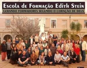 Primeira turma da Escola de Formação em São Roque